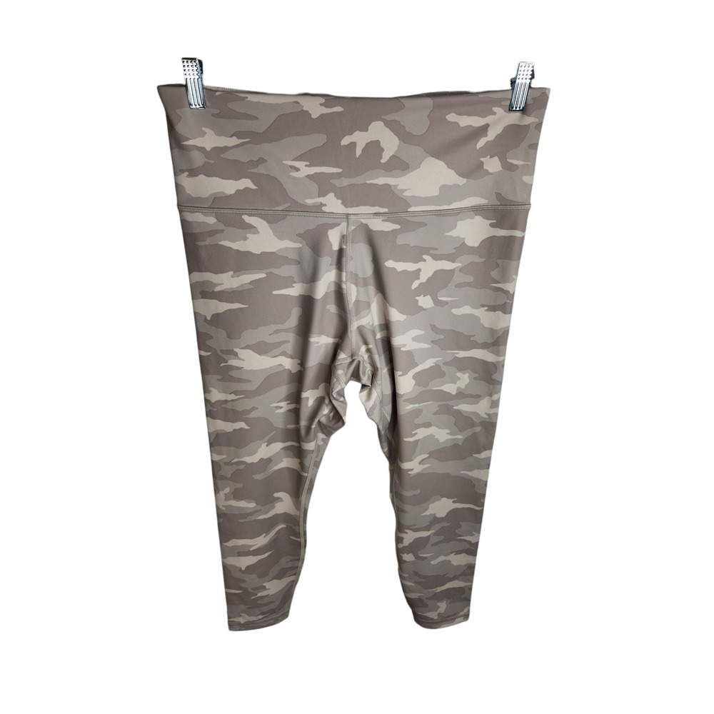 Athleta Elation Camo 7/8 Tight Women 1X Gray Camouflage High Rise Leggings Gym